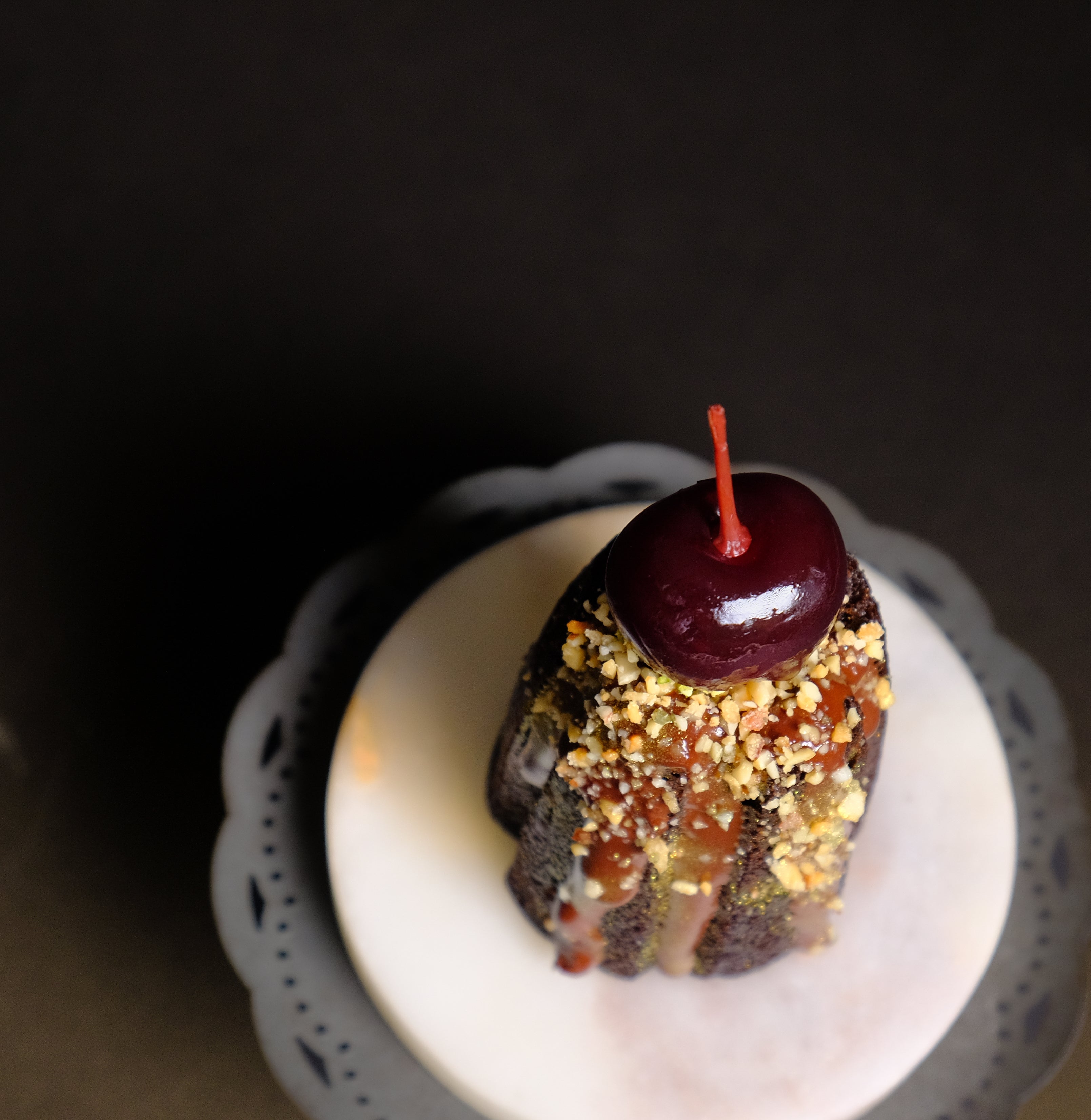 Fudge-Packed Bundtt Hole - Chocolate